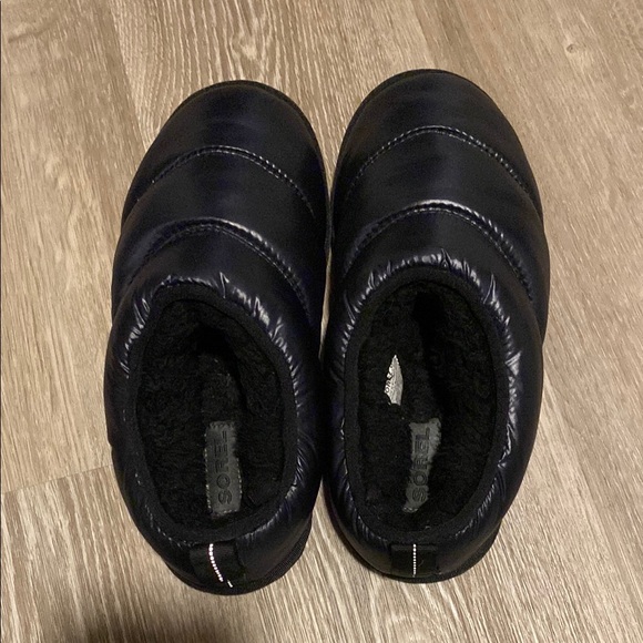 Sorel Slippers - Picture 1 of 5